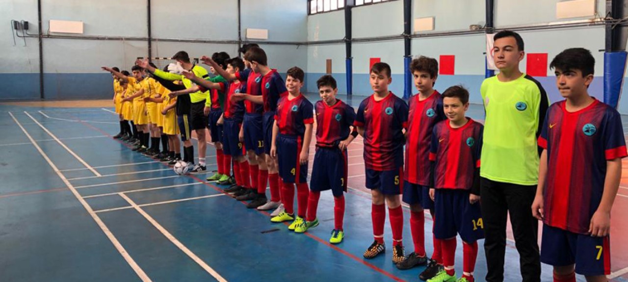 FUTSAL MAÇLARI DEVAM EDİYOR