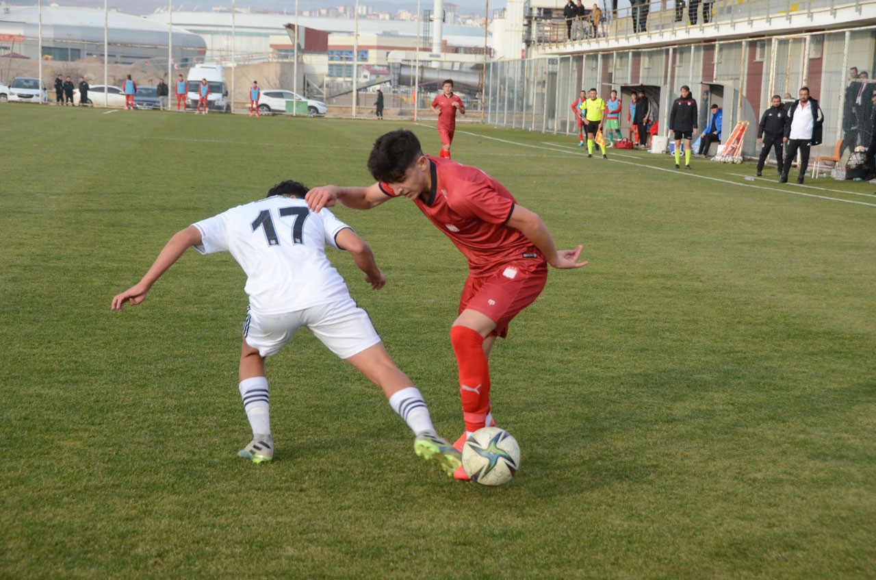 SİVASSPOR LİDERLİK İSTİYOR