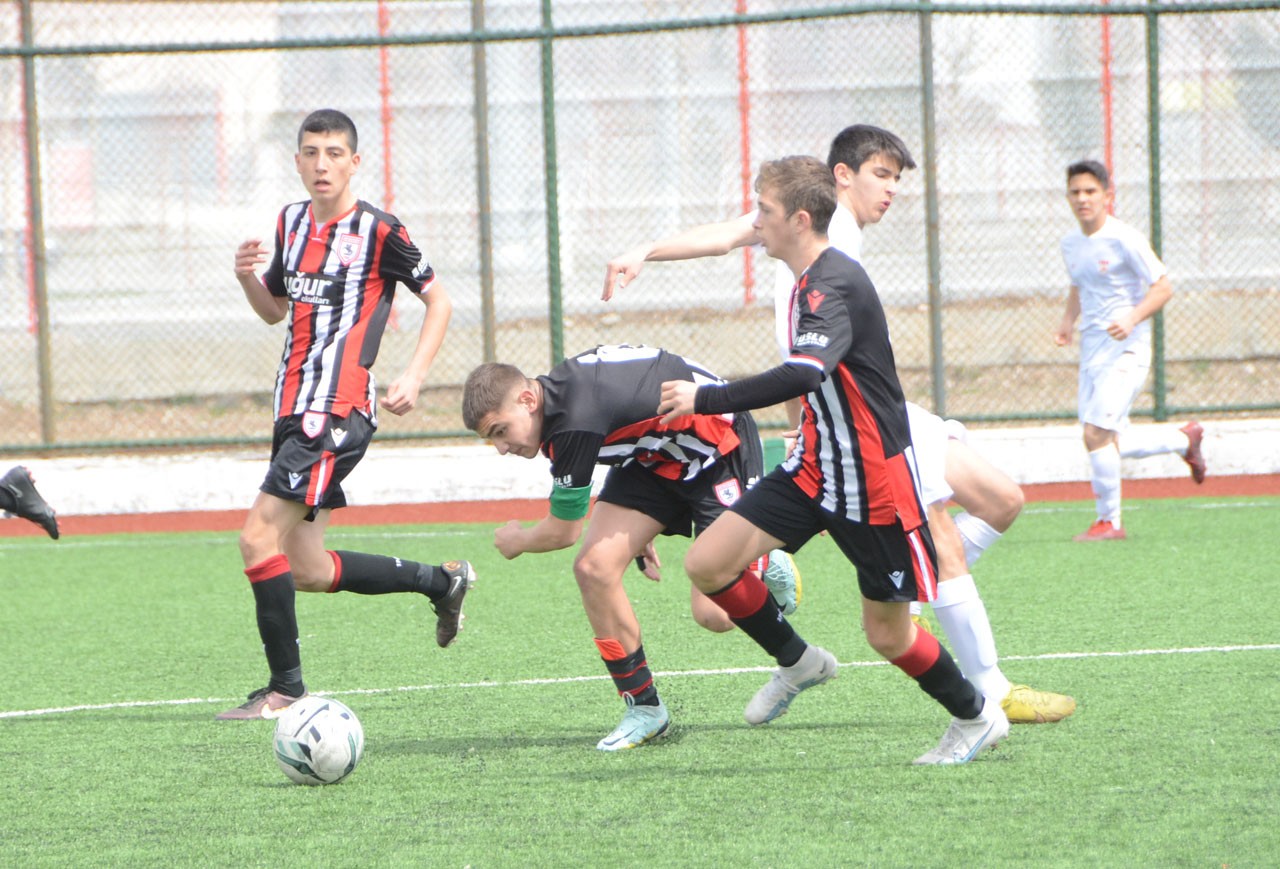 PLAY-OFF HEYECANI