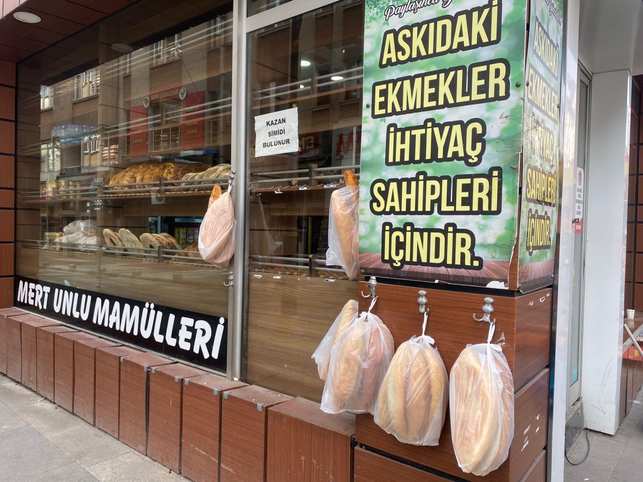 ASKIDA EKMEK UYGULAMASI DEVAM EDİYOR