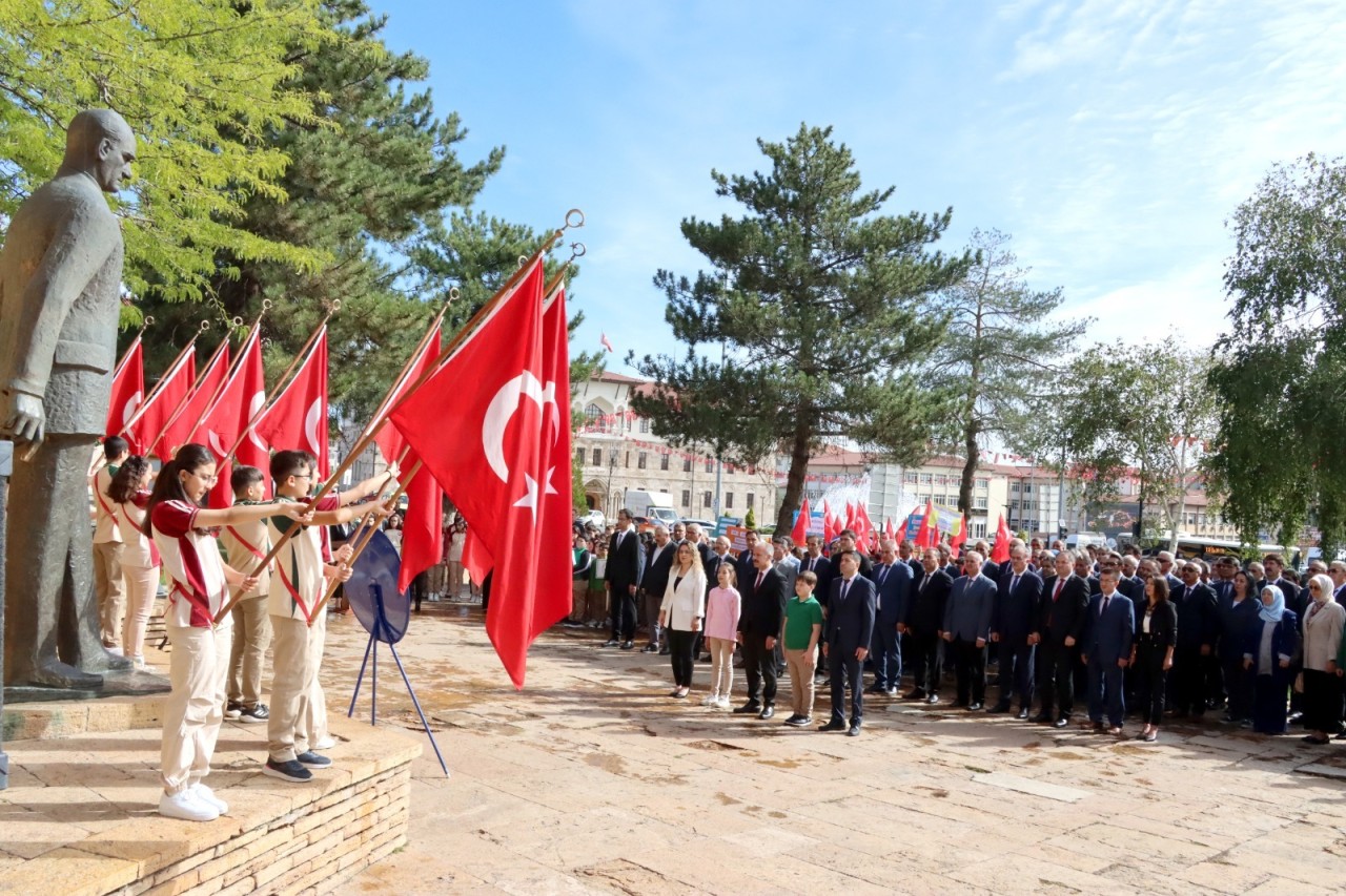 TÖREN DÜZENLENDİ