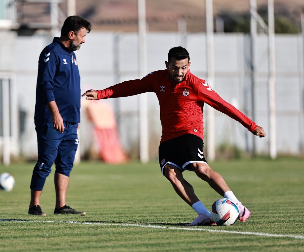 Sivasspor Taktik Maçla Günü Tamamladı