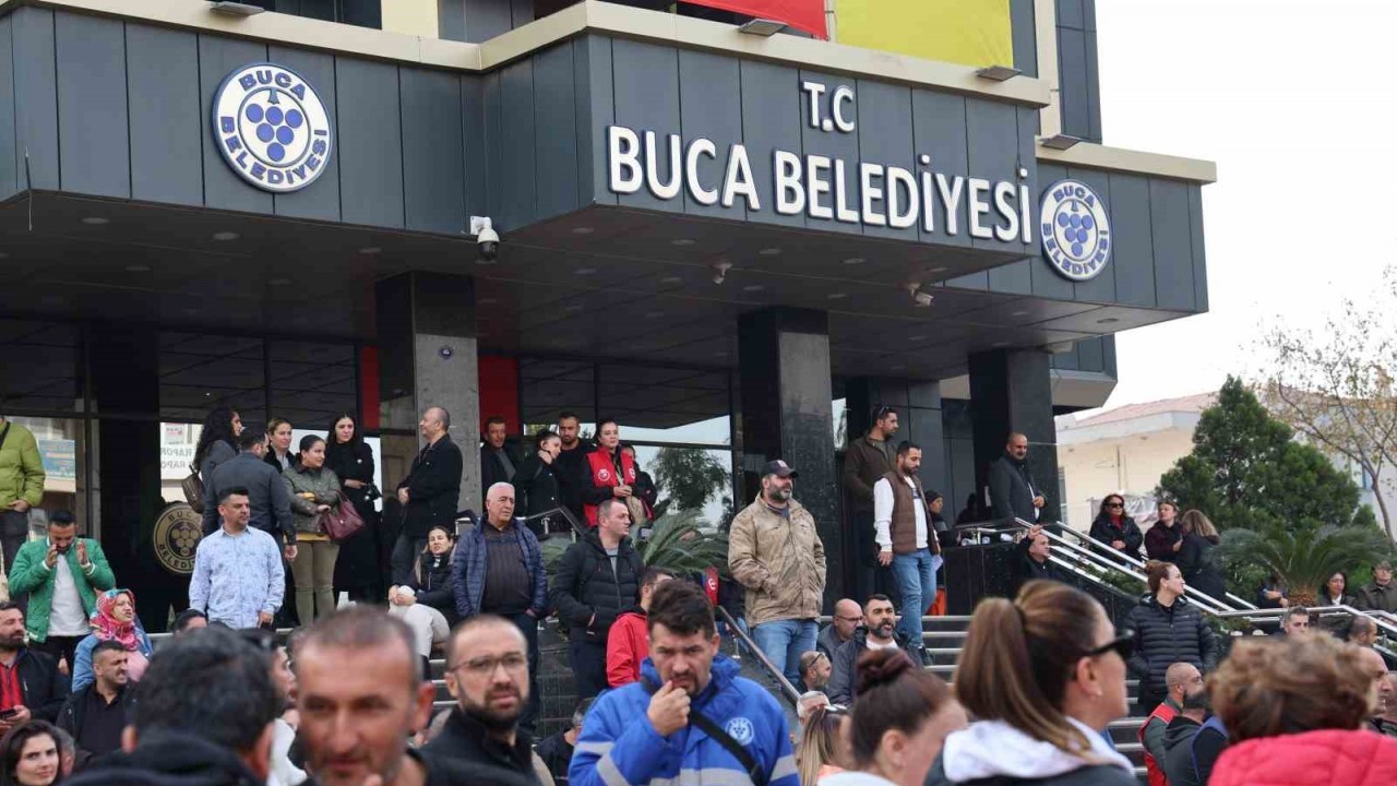 Buca Belediyesi’nde İşçi Grevi: İşçiler İşi Bıraktı