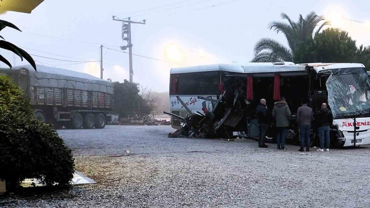 Denizli’de Korkunç Kaza: 1 Ölü,  20 Yaralı