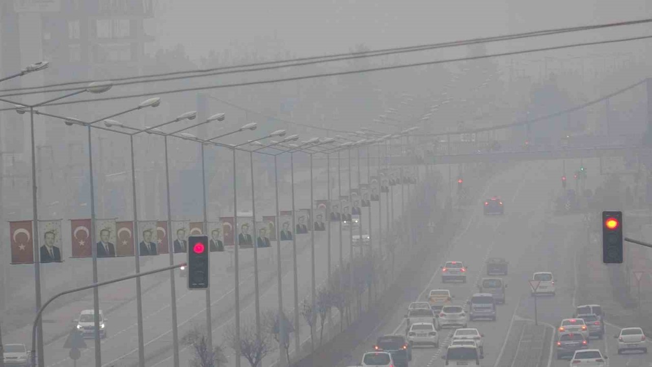 Diyarbakır’da 5 Günlük Sis Etkisini Sürdürüyor