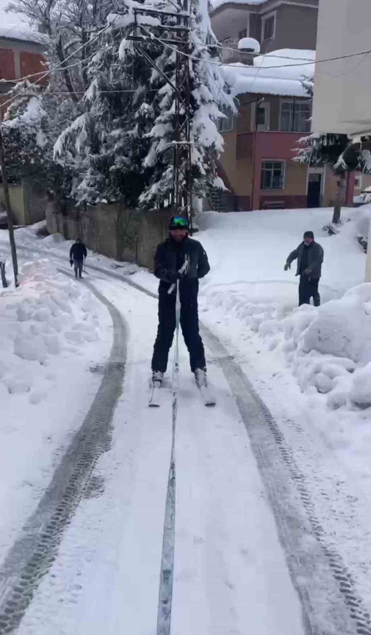 Pikap Arkasında Kayak Heyecanı