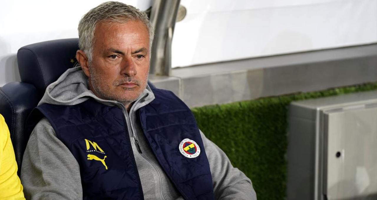 Fenerbahçe'ye Şok: Mourinho'ya 32 Maç Ceza mı Geliyor?