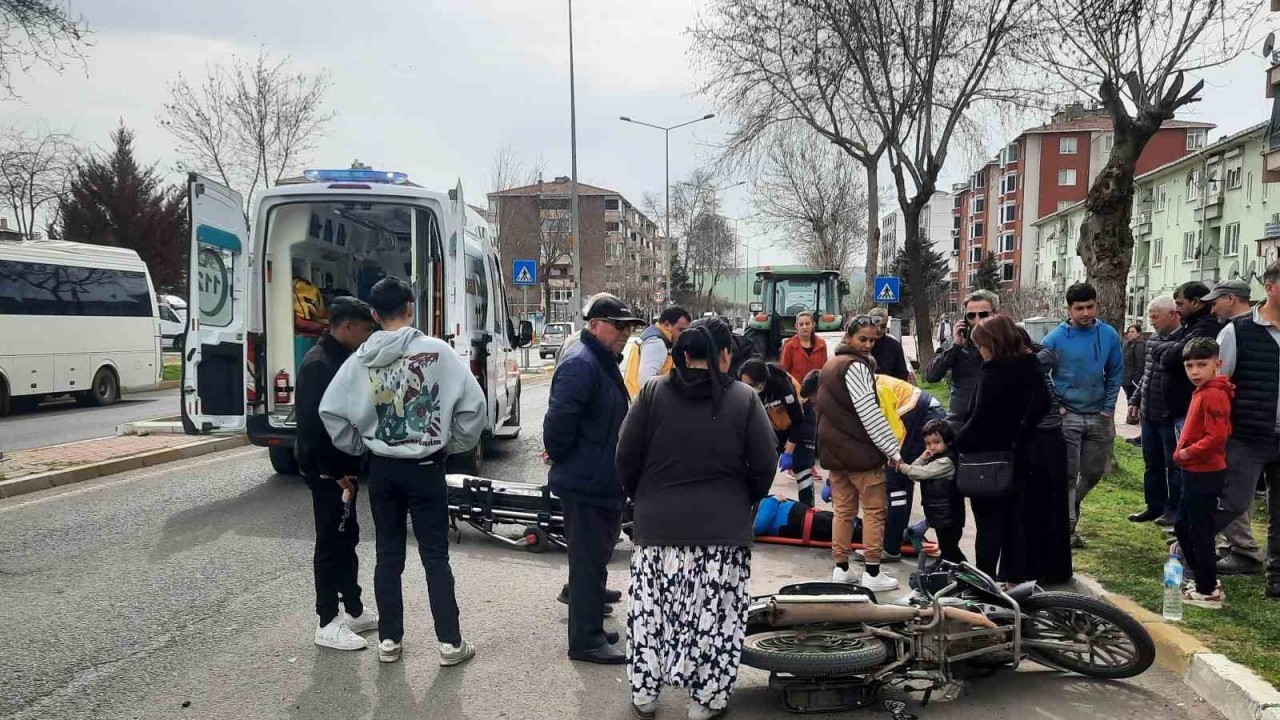 Tekirdağ'da Otomobil Çarpıştı: 1 Yaralı