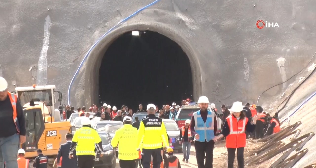 Kayseri'de Korkunç Göçük! 1 İşçi Hayatını Kaybetti