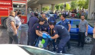 Kayseri Kocasinan'da Zincirleme Trafik Kazası: Kamyonet Devrildi,  3 Kişi Yaralandı