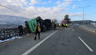 Karabük’te Kamyon Devrildi: 2 Kişi Hayatını Kaybetti