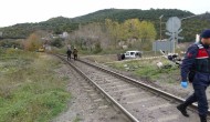 Zonguldak’ta Yol Bakım Treni Otomobile Çarptı: 14 Yaşındaki Genç Ağır Yaralandı