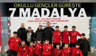 Okullu Gençler Güreşte 7 Madalya