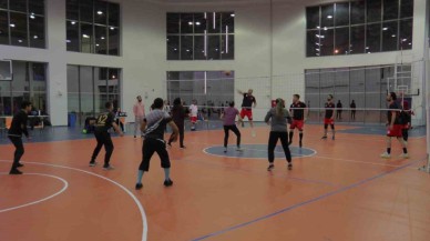 Sağlıkçılar Voleybol Turnuvasında