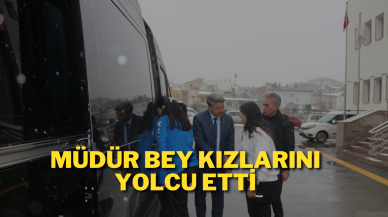 Müdür Bey Kızlarını Yolcu Etti