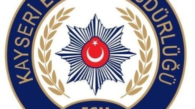 Polis Operasyonunda Ruhsatsız Silahlar Ele Geçirildi