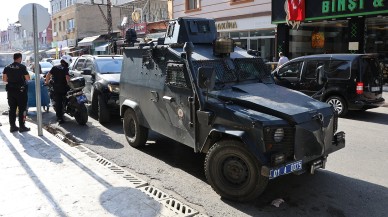 Adana'da Kent Merkezinde El Bombası Bulundu