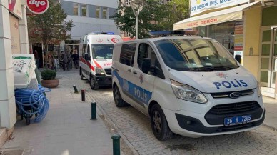 Eskişehir'de Arkadaş Kavgası Kan Döktü: 1 Kişi Bıçaklandı