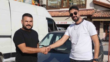 Konya’da Hayali iPhone 16 Pro Max ile 97 Model Fiat Uno Takası: Sosyal Medyada Gündem Oldu