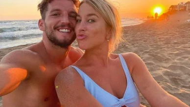 Dries Mertens’in Eşinden Gündem Yaratan Paylaşım: Protestoya Katıldı!