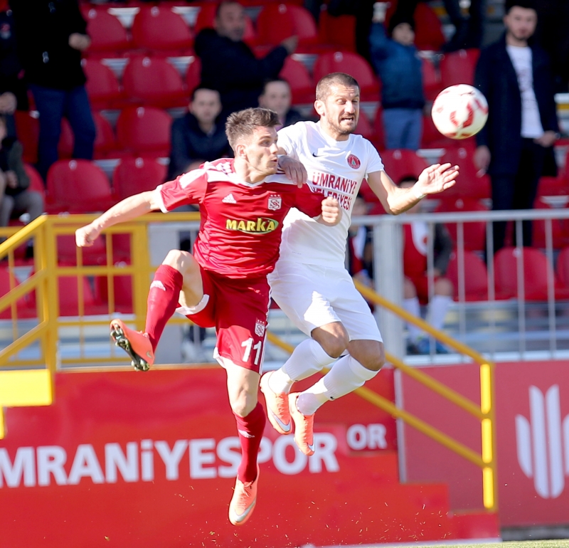 TFF 1. Lig´in 11. hafta maçında deplasmanda Ümraniyespor ile karşılaşan Sivasspor rakibine 4-1 mağlup oldu. 