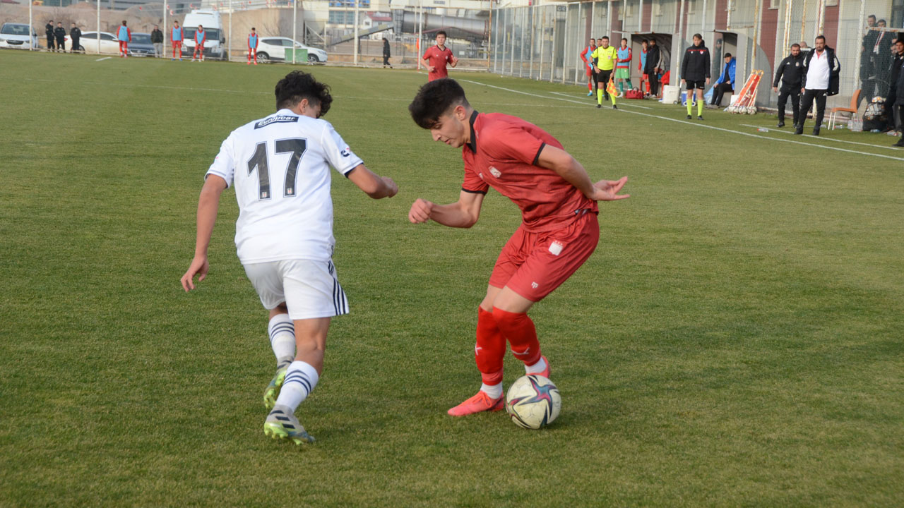 Sivasspor'un rakibi Trabzon 3